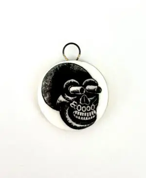 Skull by Carrie Reichardt