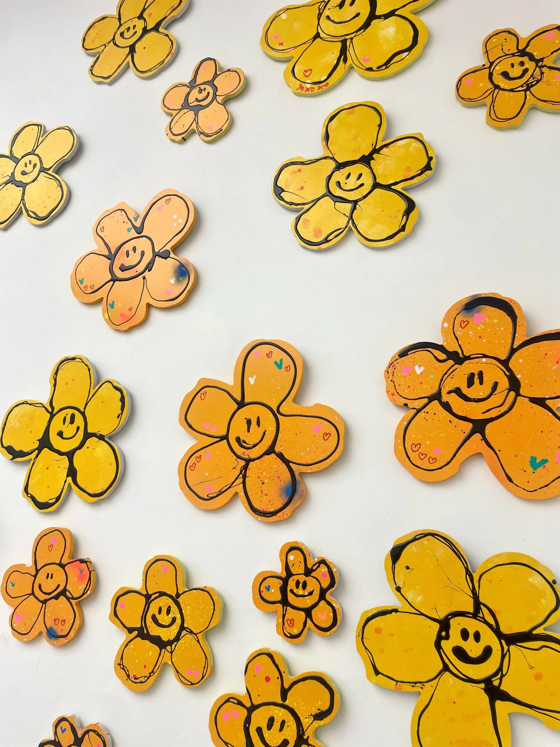 Flower Smiley (XXS) by Ryan Callanan - Image 4